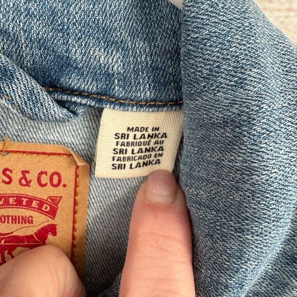 Levi's Denim Trucker Jean Jacket Juniors Size XL Blue Light Wash Denim - Picture 7 of 12